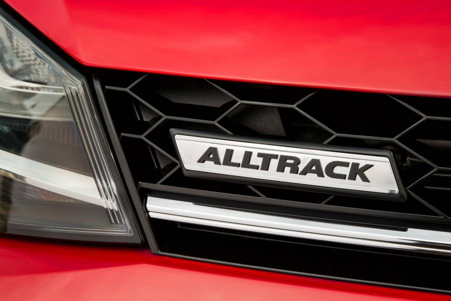 Логотип Volkswagen Golf Alltrack (Typ 5G) 2017 года  (NA) (фото 37 из 73)